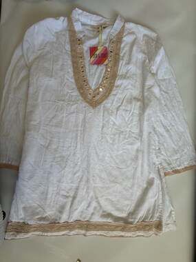 Sand & Spirit Womens Top Size L White Embroidered Mirror V-Neck Tunic Blouse NWT